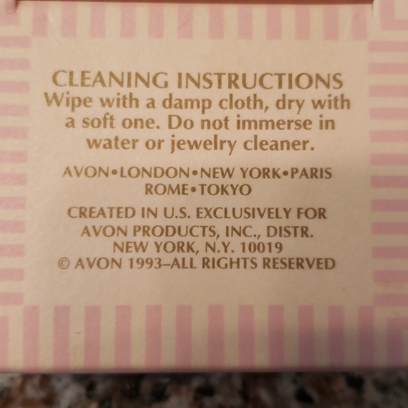 SOLD! Vintage 1993 Avon Better Breast Care Ribbon Pin - Picture 4 of 6